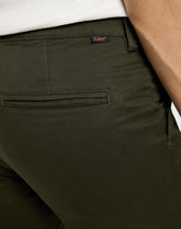 Męskie Spodnie Materiałowe Lee Slim Chino Olive Night 112355772 L71L016192
